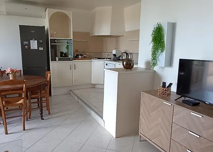 Entre Et Montagne Apartment Monte (Corsica)